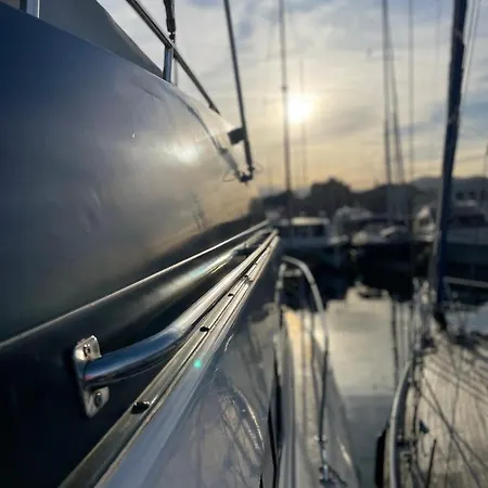 Giorgia House Boat Ботель