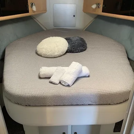 Bateau-hôtel Giorgia House Boat *