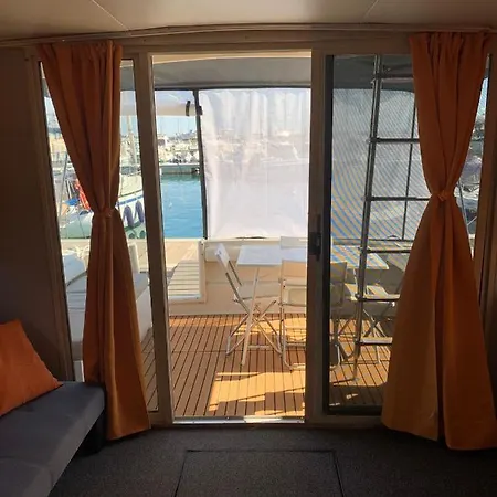 Giorgia House Boat Bateau-hôtel